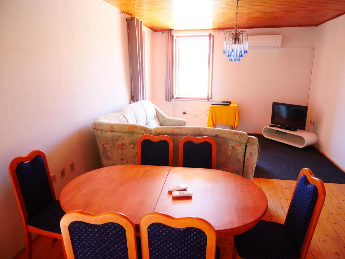 Apartment Piranhe Extérieur photo