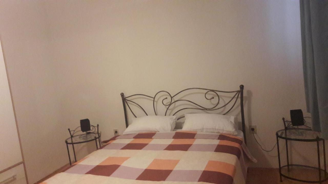 Apartment Piranhe Extérieur photo